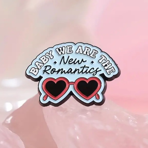 NEW ROMANTICS - BABY WERE THE NEW ROMANTICS SUNGLASSES PIN - TAYLOR PIN - Picture 2 of 9
